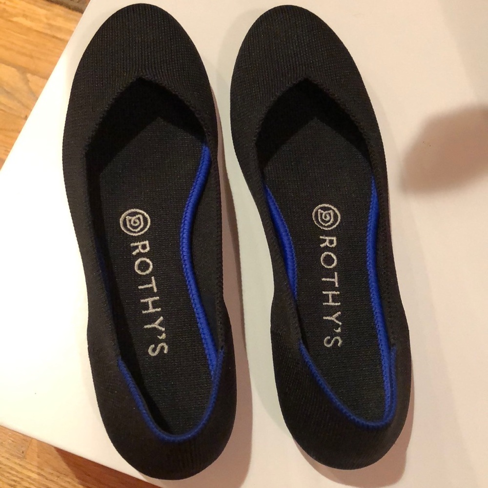 Rothy’s round toe black. Worn one time. 7.5.